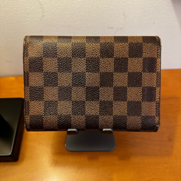 Louis Vuitton Vintage Damier Medium Compact Wallet. VGUC. - Picture 13 of 13